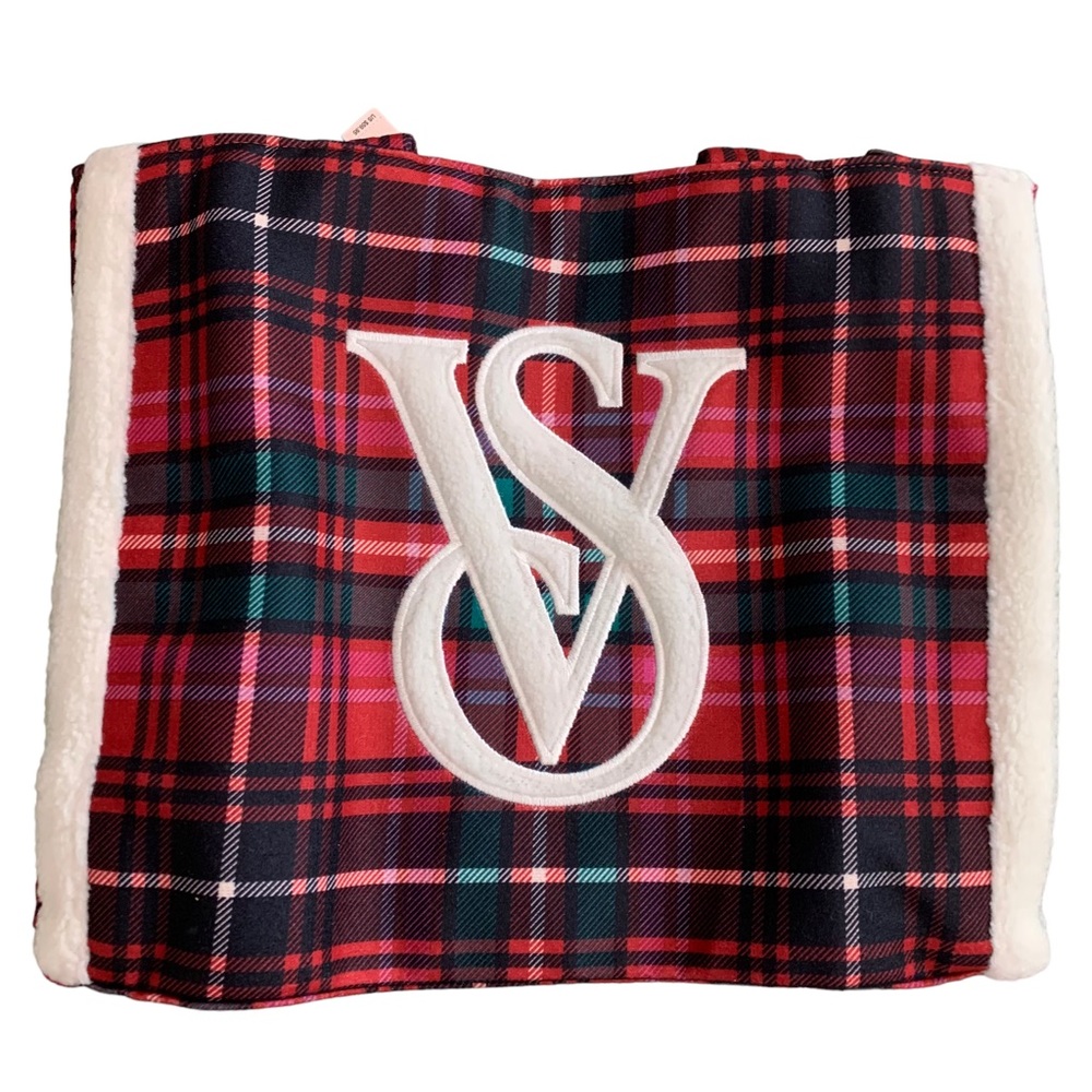 NWT Victoria’s Secret Plaid Tote Red and Green - Picture 7 of 13